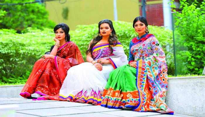ঈদ ফ্যাশন-শাড়ির পাড়ে ভিন্নতা