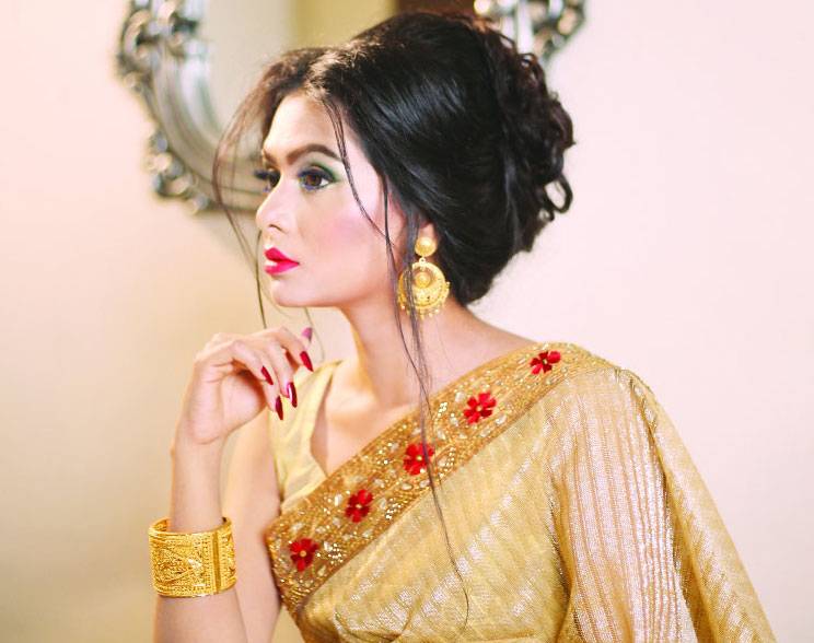 রোদ বৃষ্টির এ সময়ের পার্টি সাজ