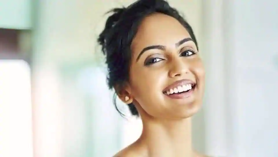 চেহারায় তারুণ্য ধরে রাখবে যে সব খাবার