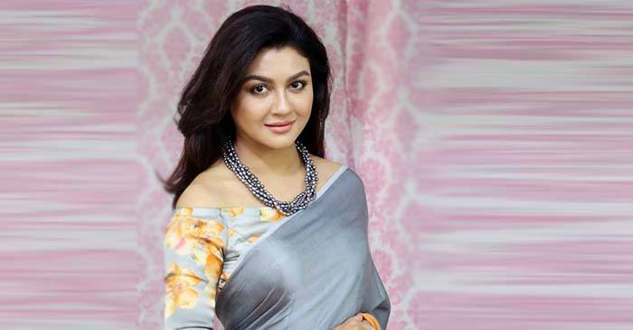 কপাল বড় হলে চুলের কাট কেমন হবে !